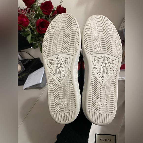 Mens Gucci Sneakers worn once with box and duster bags in perfect condition - Picture 7 of 13